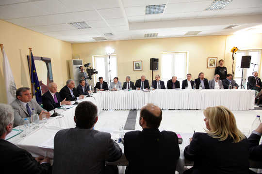 Περιγραφή: http://multimedia.papandreou.gr/photos1/hphoto/20110507/1304848932-00607.thu.med